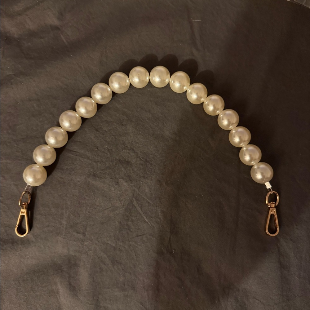Elegant Pearl Bag Strap